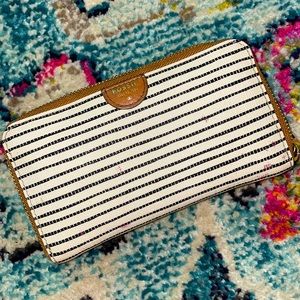 Fossil Wallet